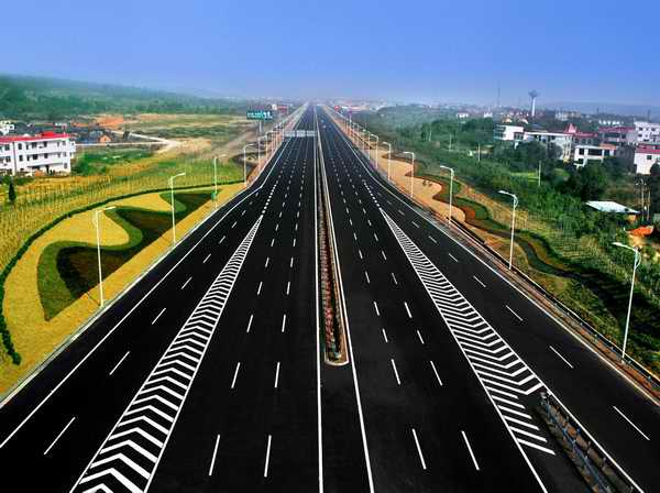 西外环高速公路_尊时凯龙