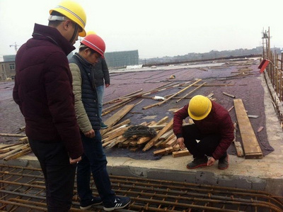 春节前开展清静生产检查活动_尊时凯龙