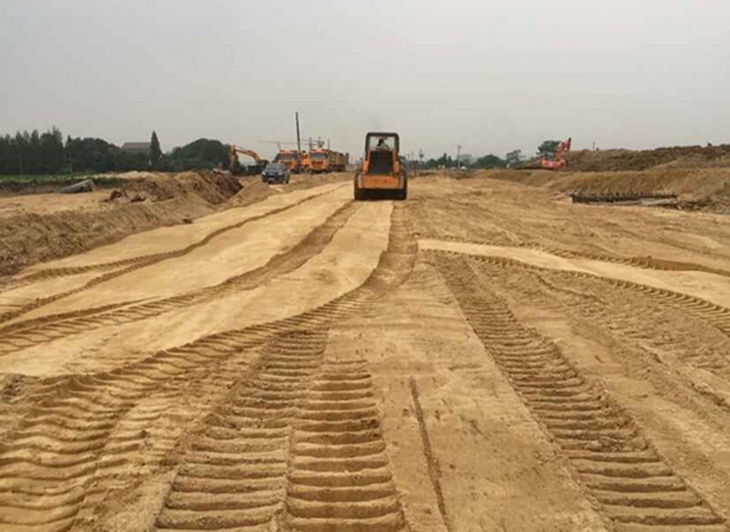 昌东大道南延项目部起劲组织、有序施工_尊时凯龙