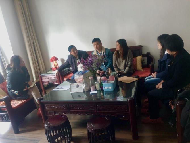 置业公司开展家访监视活动（2019）_尊时凯龙