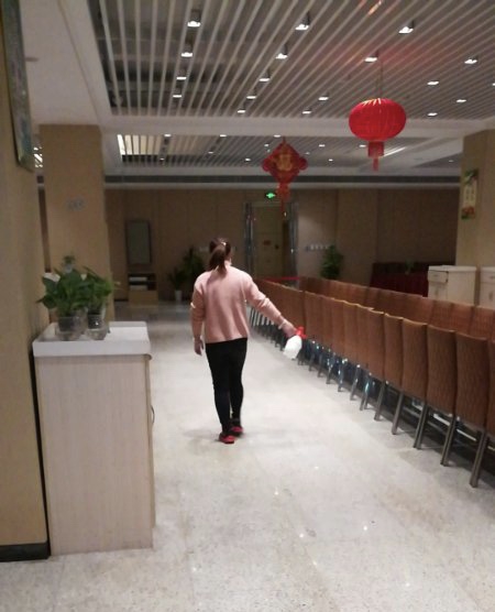 集团纪委派驻纪检组督查城投大厦食堂疫情防控事情_尊时凯龙