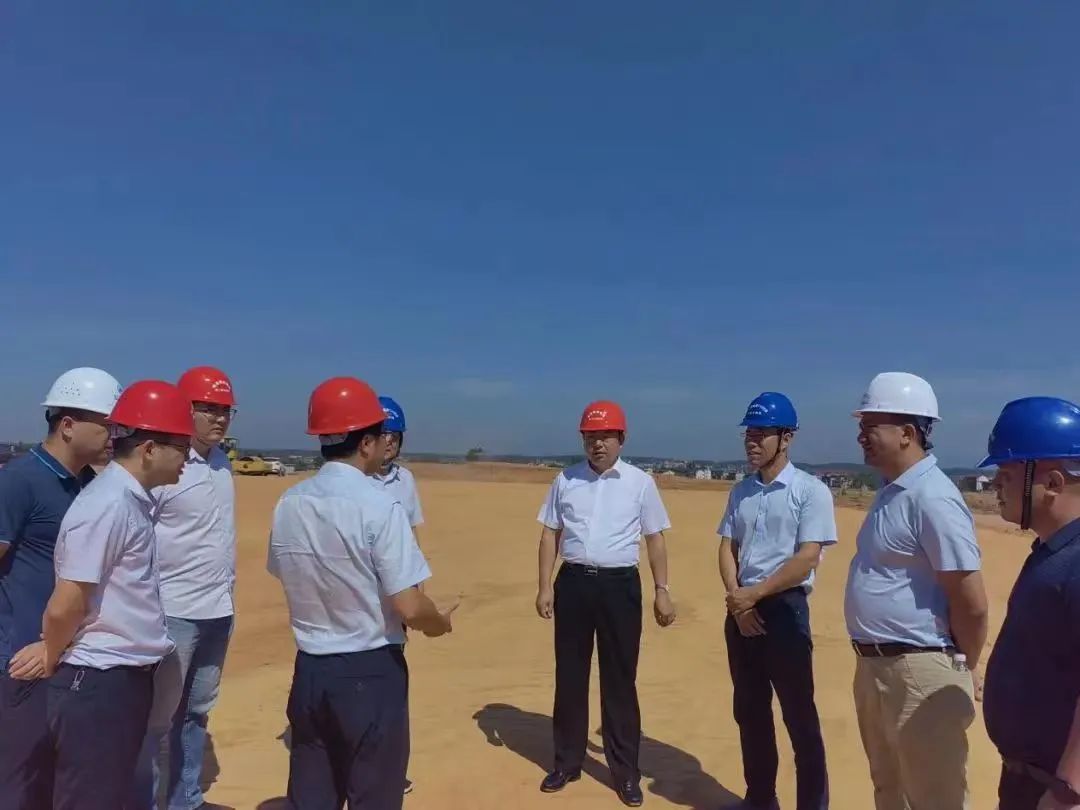 罗辉调研西二环高速项目TJ3标施工便道_尊时凯龙