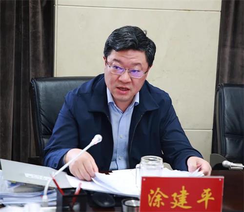 彰显省会继续，，，，，我们城投人这么干！