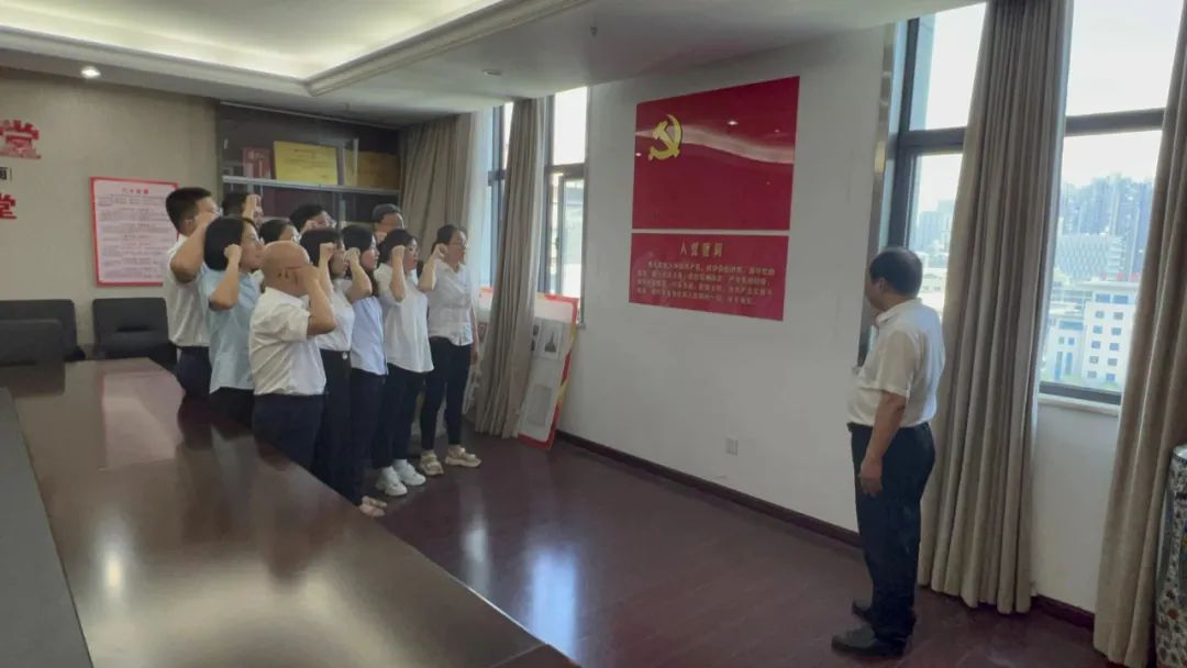 南昌市尊时凯龙集团喜迎七一 庆党华诞